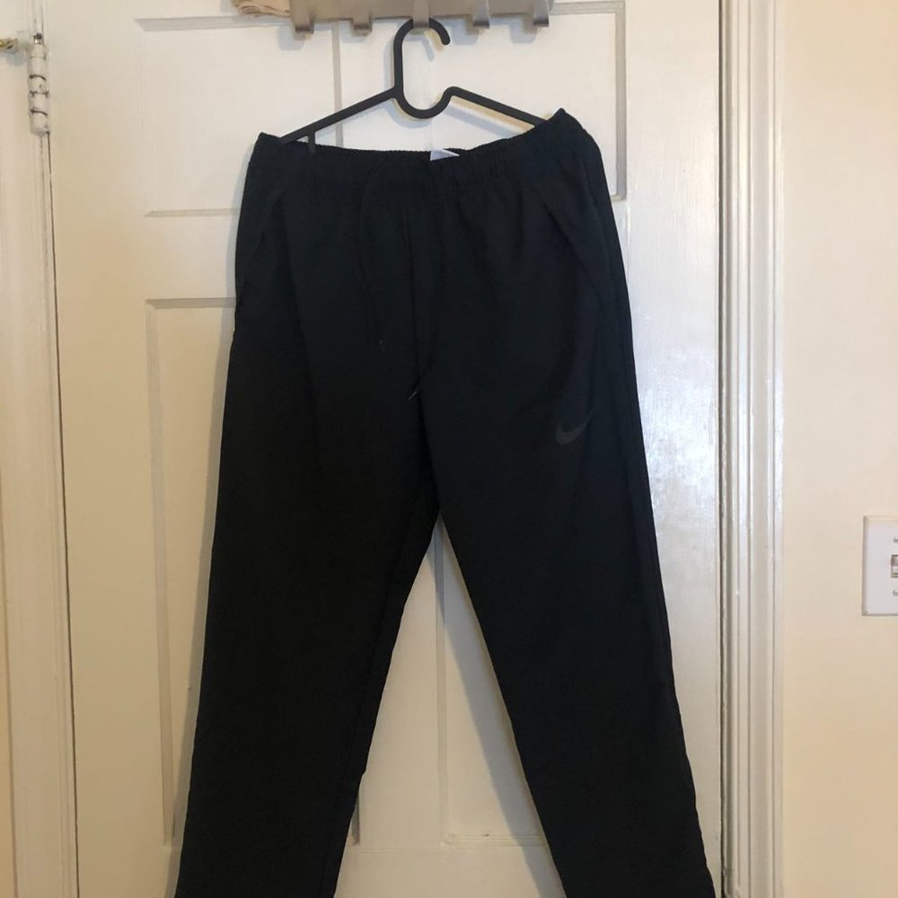 nike dri fit trainning pants/ running pants